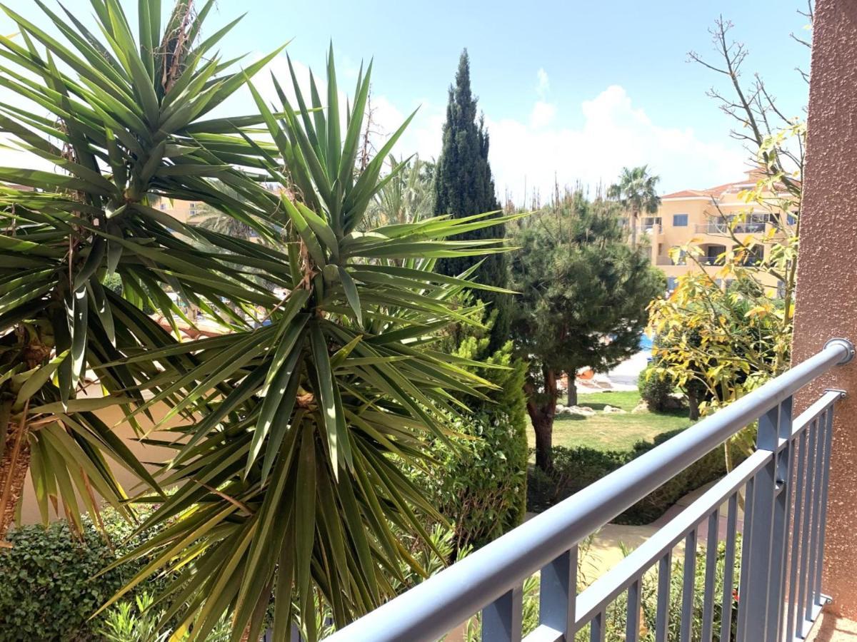 Limnaria Gardens Two Bedroom Apartment With Balcony بافوس المظهر الخارجي الصورة